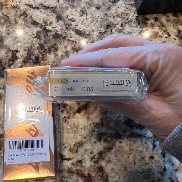 LASHVIEW Eyelash Extensions Classic Individuals - Picture 2 of 3